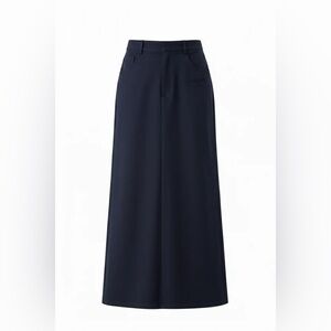 [NWT] $149 ALEEZA PARIS Urban Skirt in Navy. Size Medium